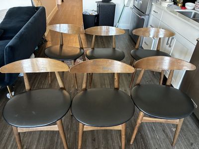 6 Chairs (10/e)