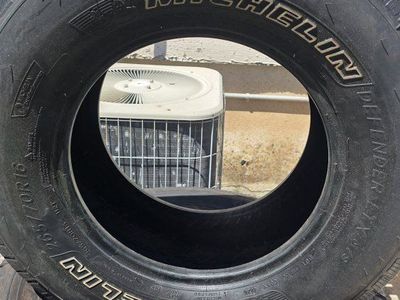 Set of 4 Michelin Defender LTX M/S P265/70R16 All-Season