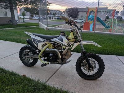 MotoTec X1 110cc 4-Stroke Dirt Bike - Mini Kids Dirt Bike Used Good Condition
