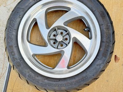 Goldwing rim And Tire Mororcycle