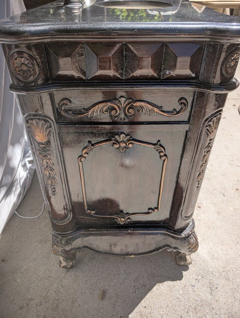 Main image 3