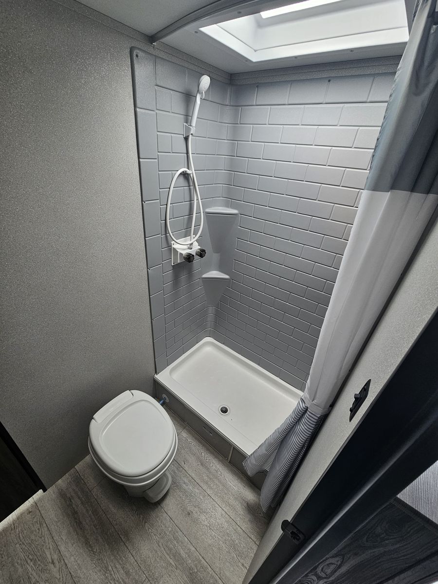 Main image 10