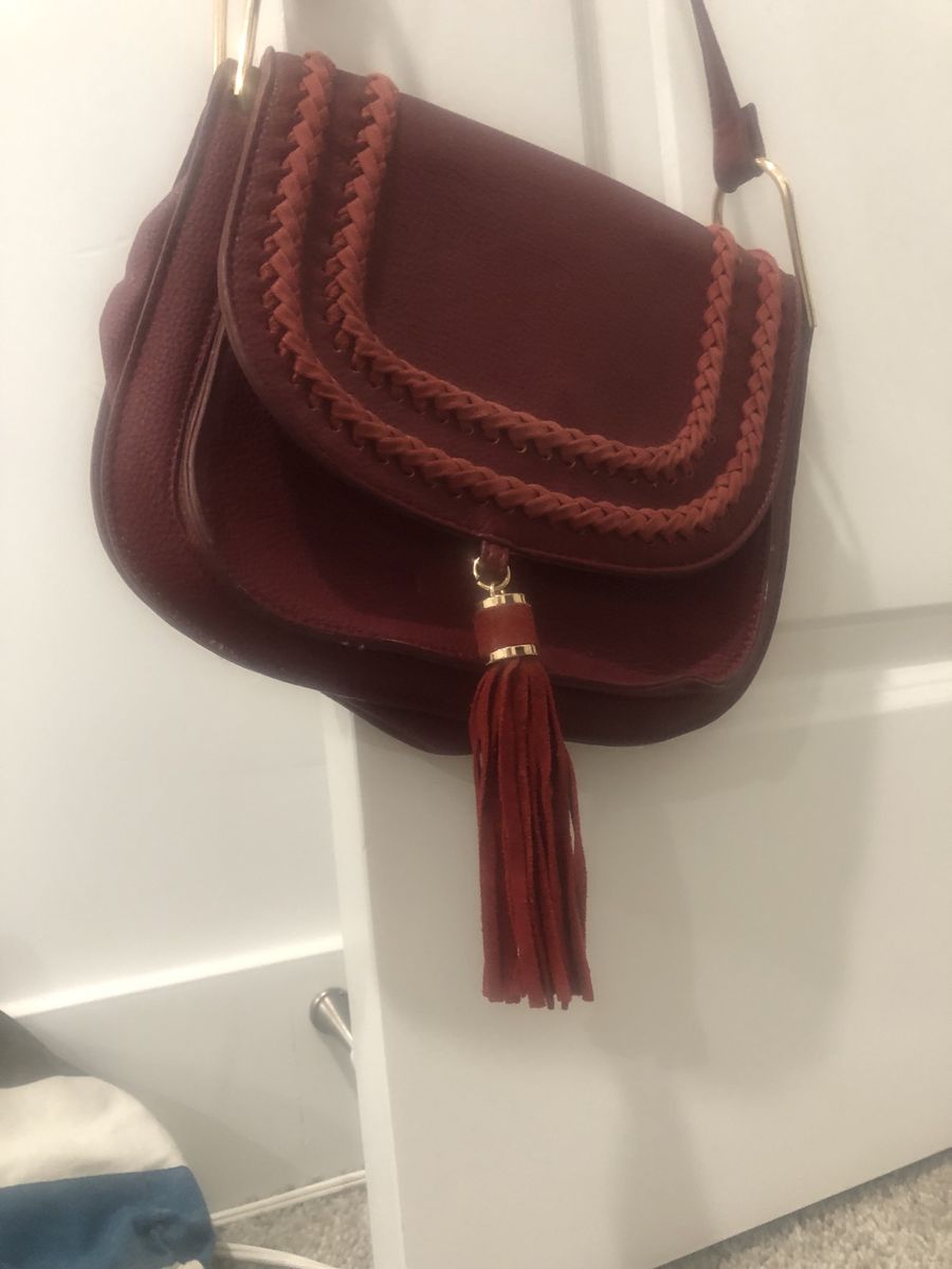 BURGUNDY LEATHER CROSSBODY BAG