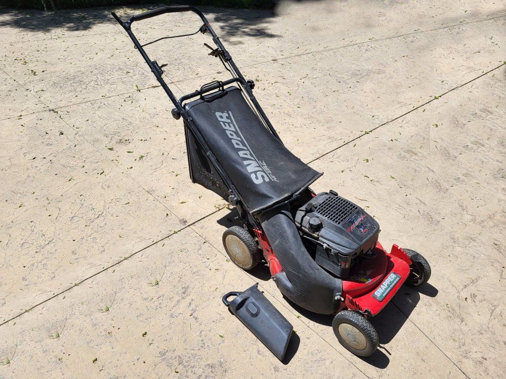Snapper Hi-Vac mower