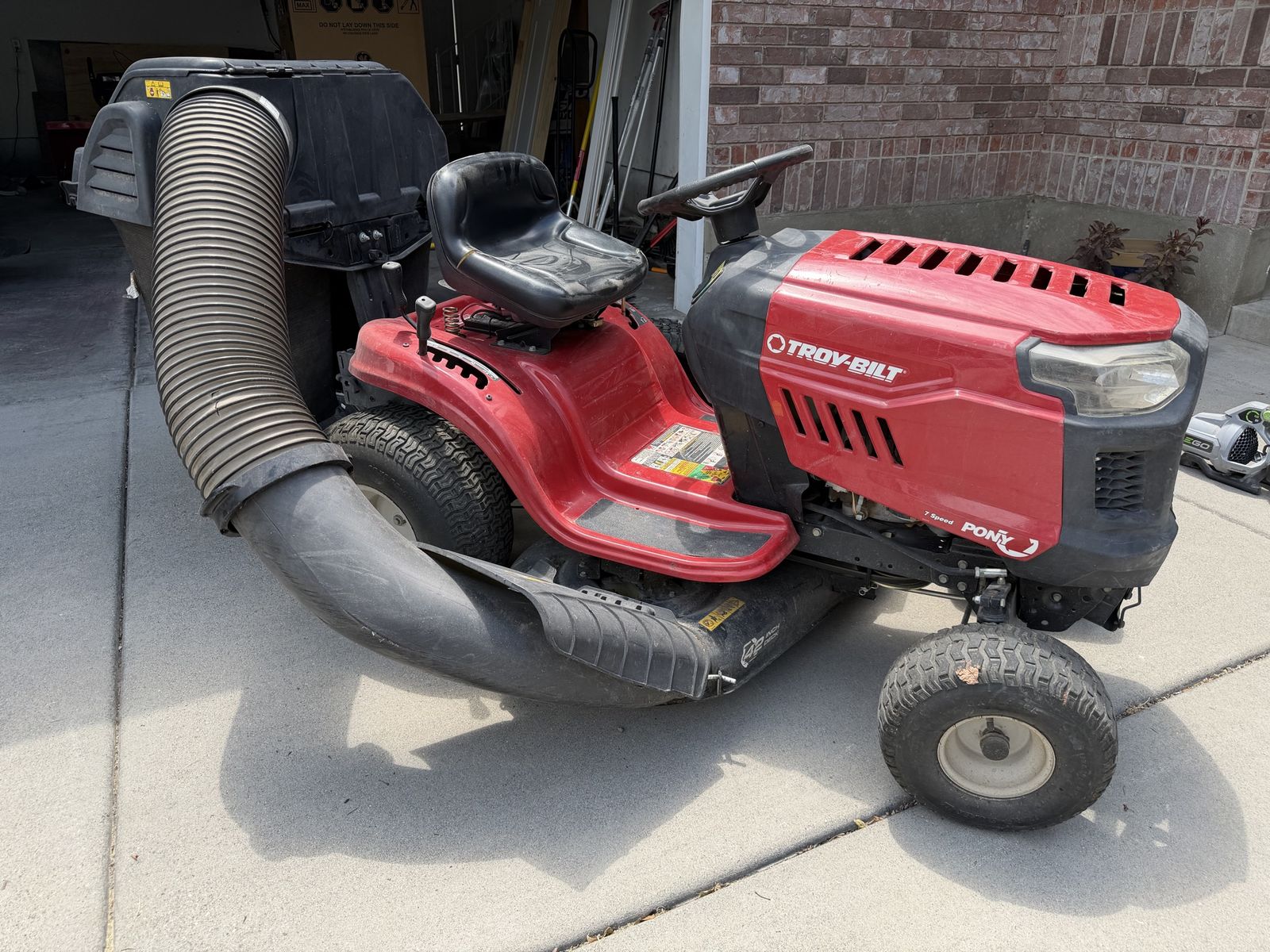 Troy-Bilt Pony 42" 5-Speed Riding Lawn Mower with Bagger