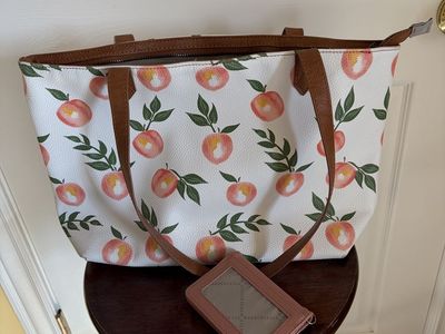 Thirty One brand purse with wallet
