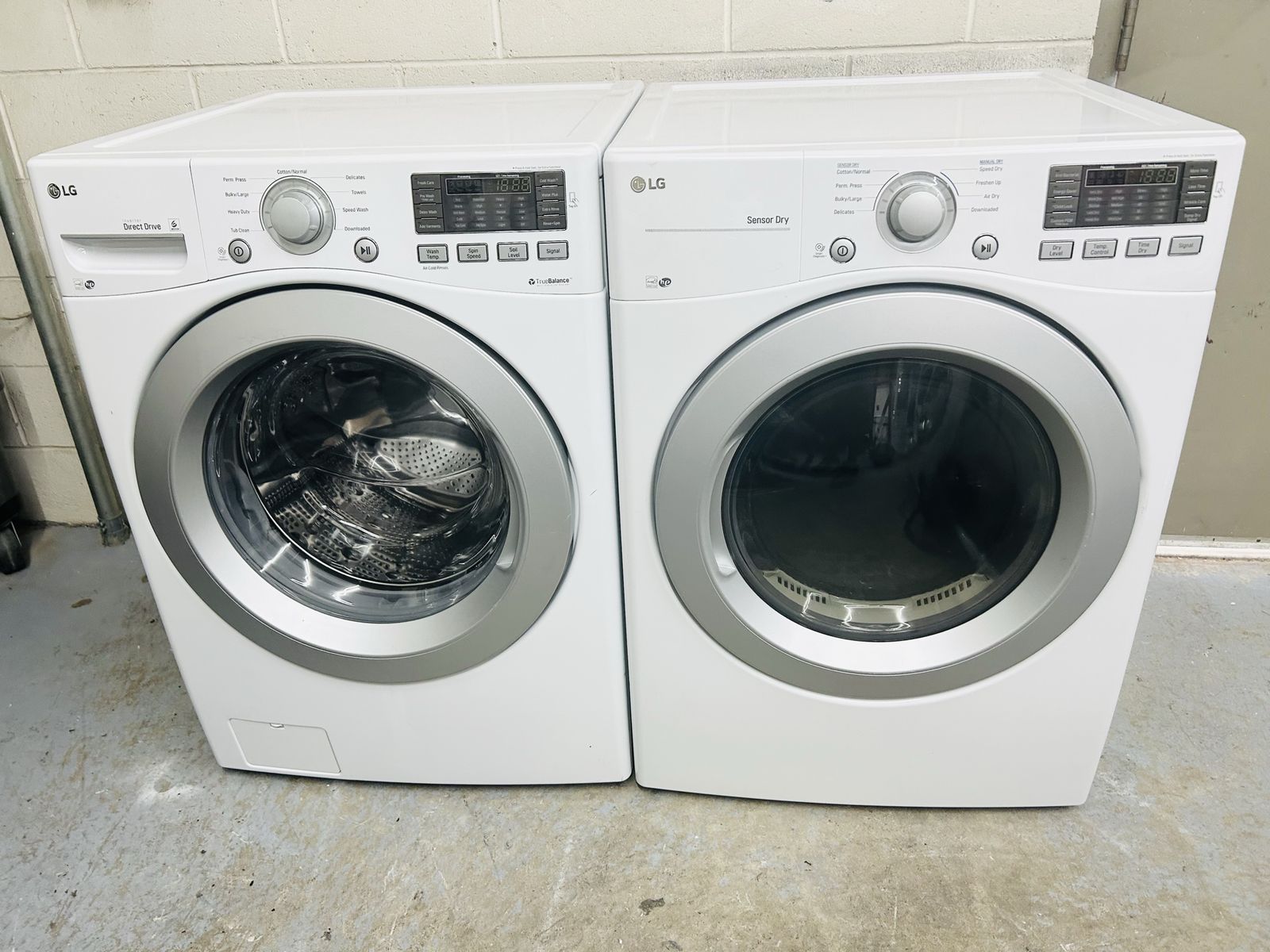 LG washer and dryer set 