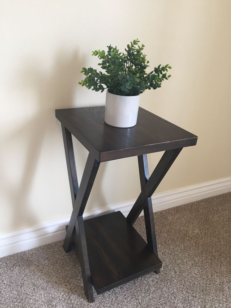 Small Dark Brown End Table - Perfect Condition