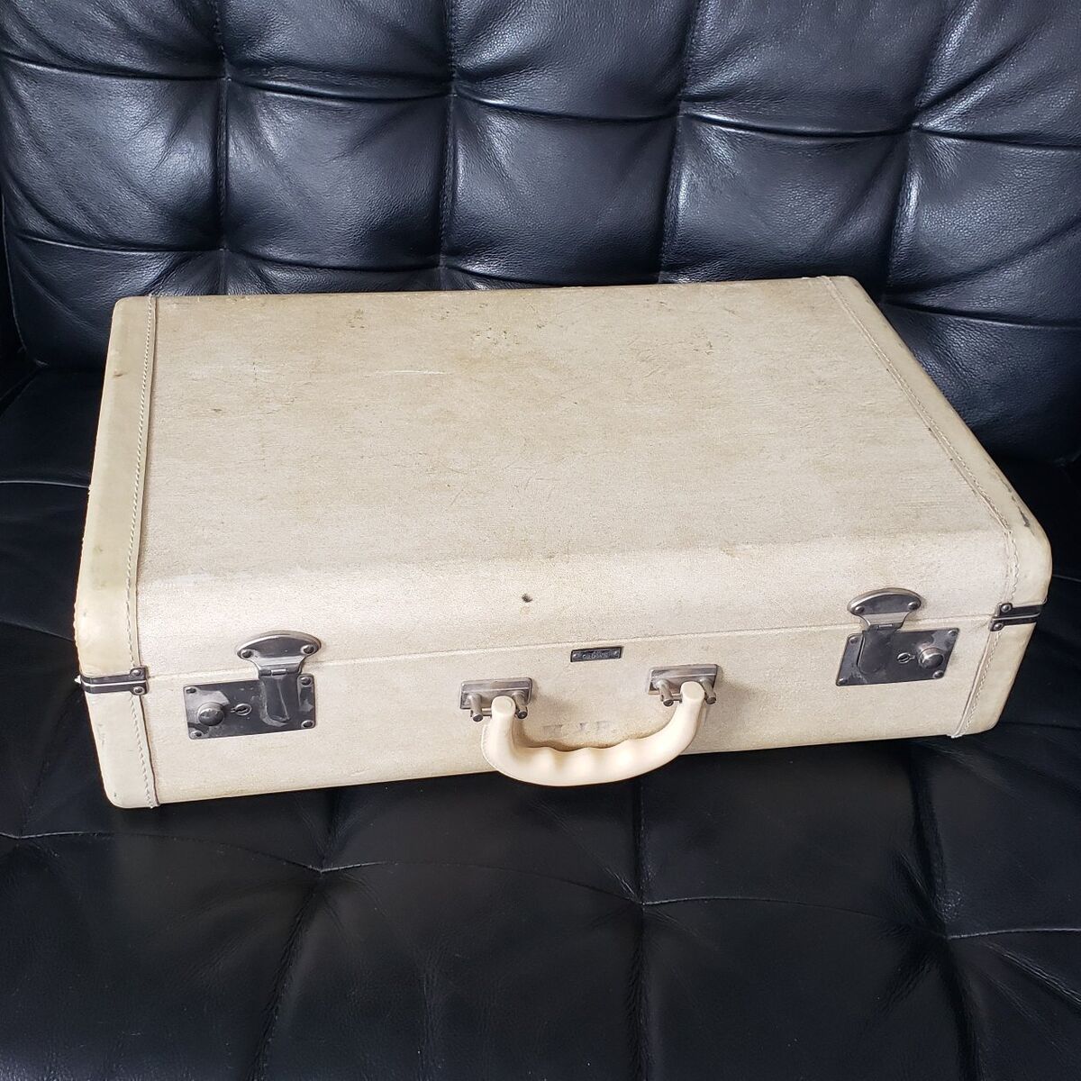 Vintage Crown Ivory Hard Side Suitcase with Key
