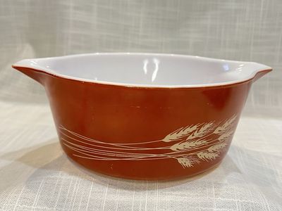 Vintage Pyrex 475-B Rust Autumn Harvest Wheat Casserole Dish Bowl 2.5 Qt.