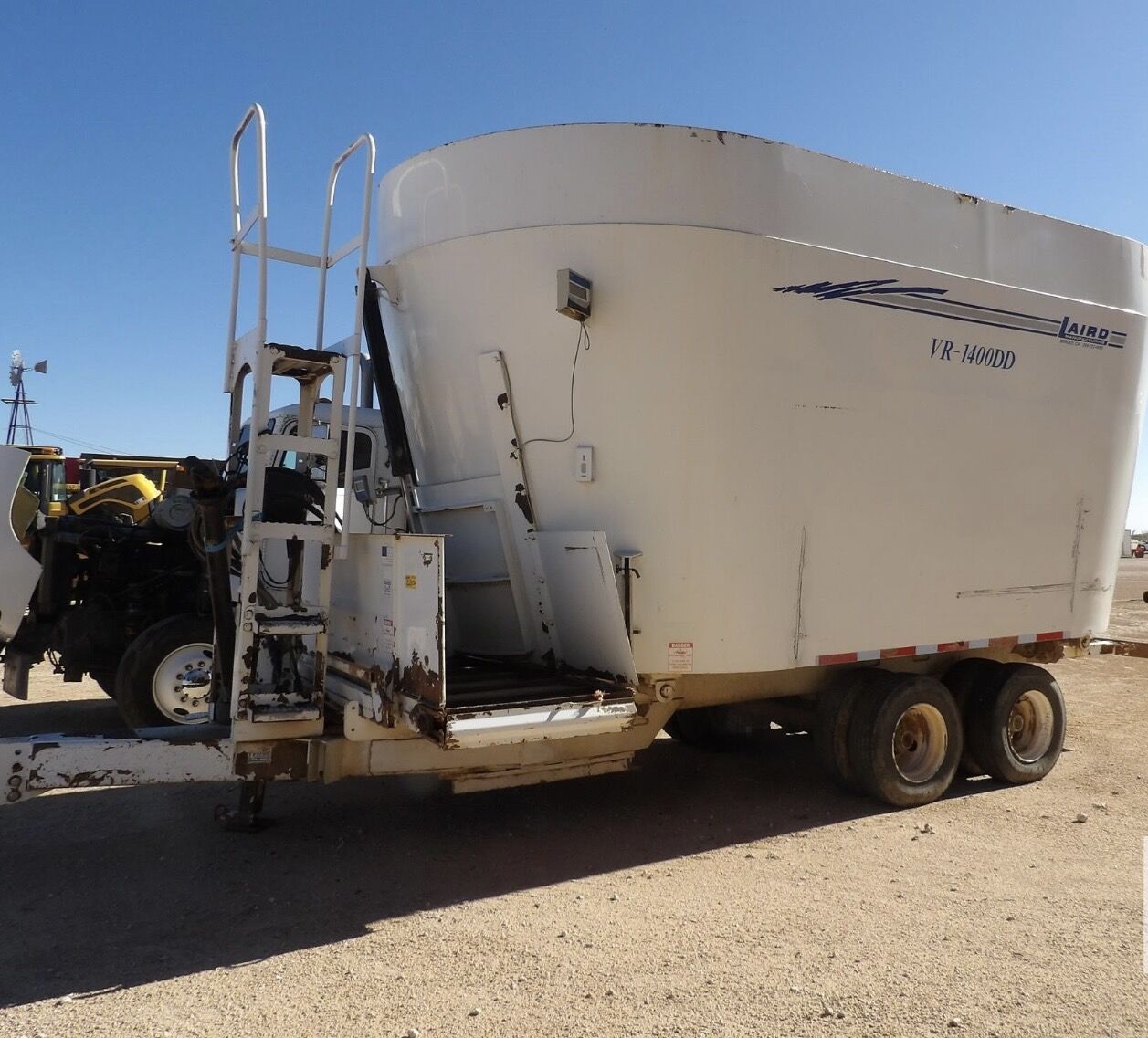2014 VR-1400DD Laird Vertical Feed Mixer/Wagon