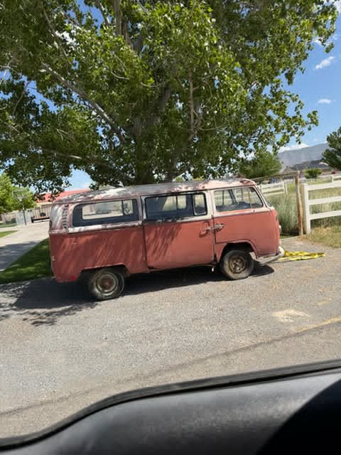 1968 Volkswagen Van - Project Car - No engine, but transmission is with the vehicle.