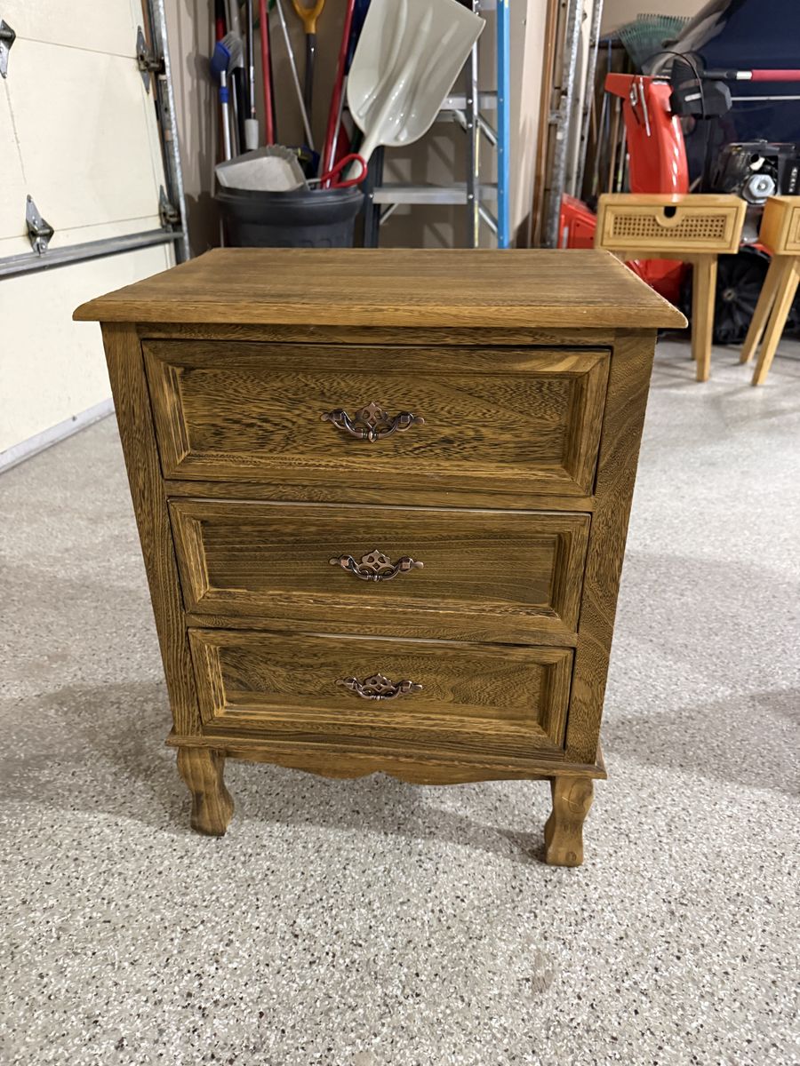 Solid Wood 3-Drawer Nightstand