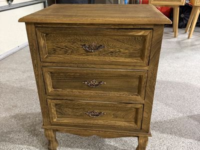 Solid Wood 3-Drawer Nightstand