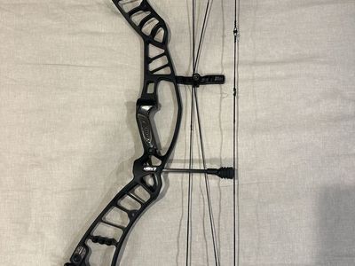Hoyt Nitrum 34 LD (Long Draw) – $400