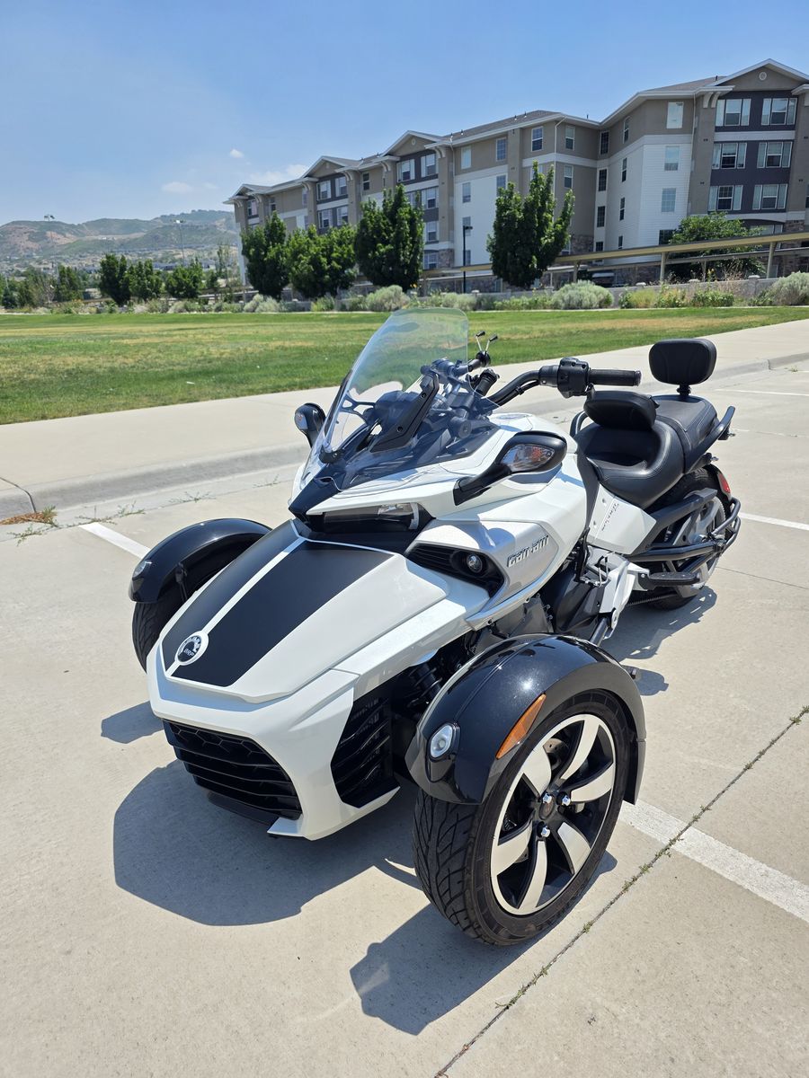 2015 Spyder F3  SE6 (auto)