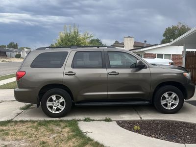 2012 Toyota sequoia
