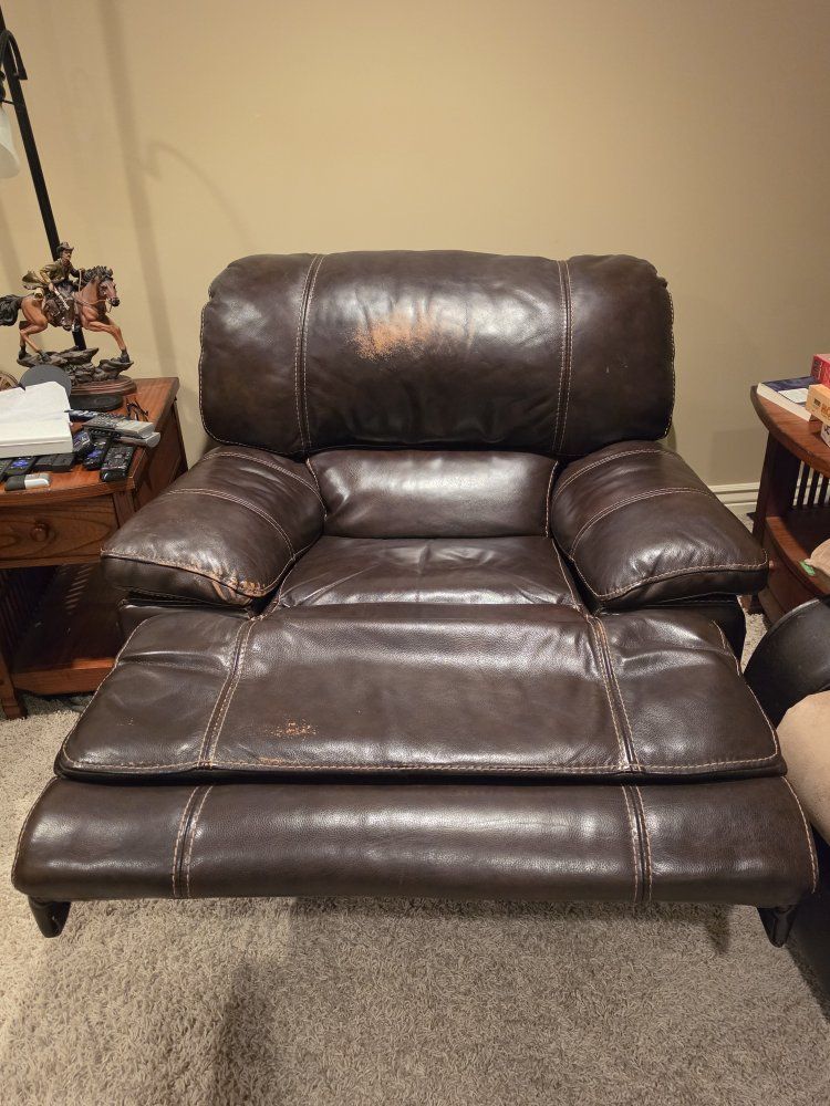 Main image 5