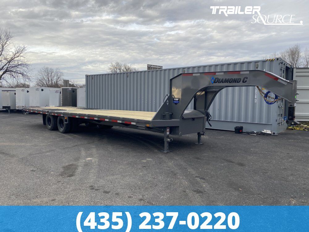 8.5x32 Diamond C FMAX-HDT 212 Gooseneck Hydraulic Dovetail Equipment Trailer - 25.9K GVWR