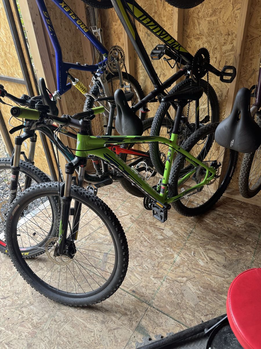 Specialized pitch