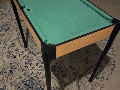 Mini Pool Billiards Table