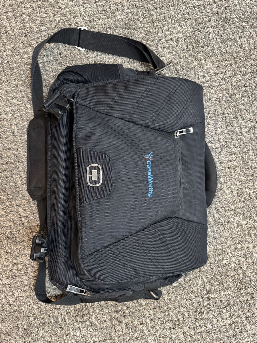 OGIO CaseWorthy Black Messenger Laptop Bag Briefcase
