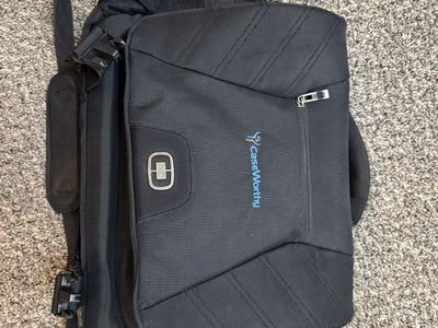 OGIO CaseWorthy Black Messenger Laptop Bag Briefcase