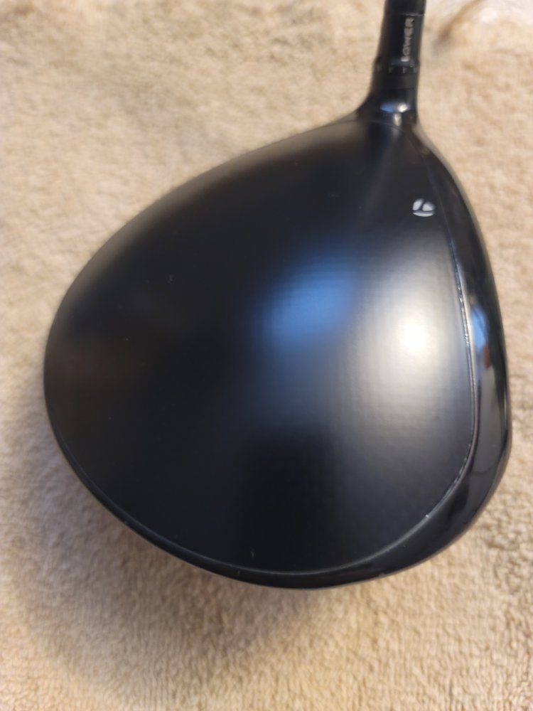 Main image 6