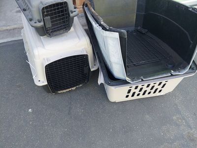 Pet Carrier - Medium Size Travel Crate for Dogs & Cats - Durable Plastic