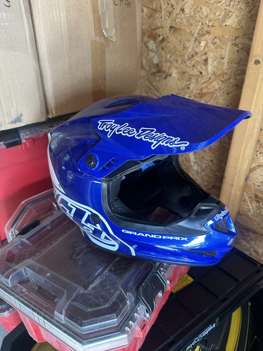 Troy Lee Motorcycle Helmet L