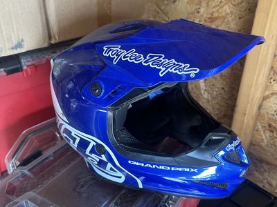 Troy Lee Motorcycle Helmet L