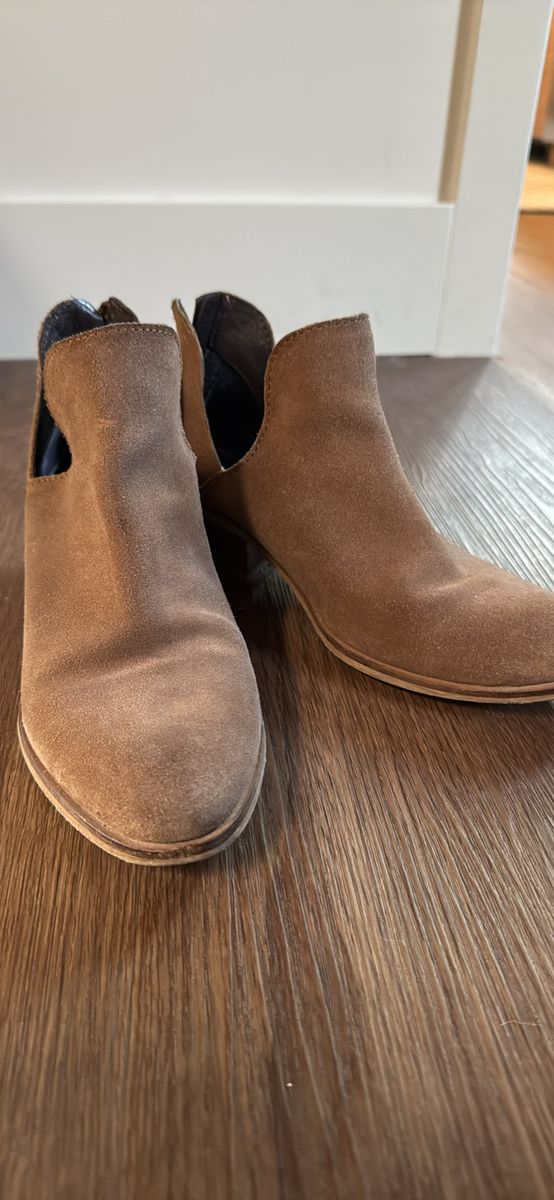 Sand color ankle boots Size 6