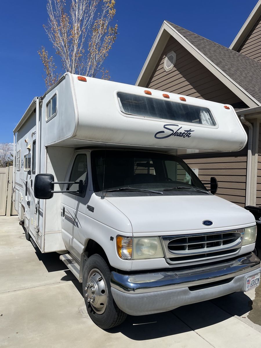 2003 Shasta Sprite 24’ Class C – Runs Great, Low Miles, New Tires/Batteries