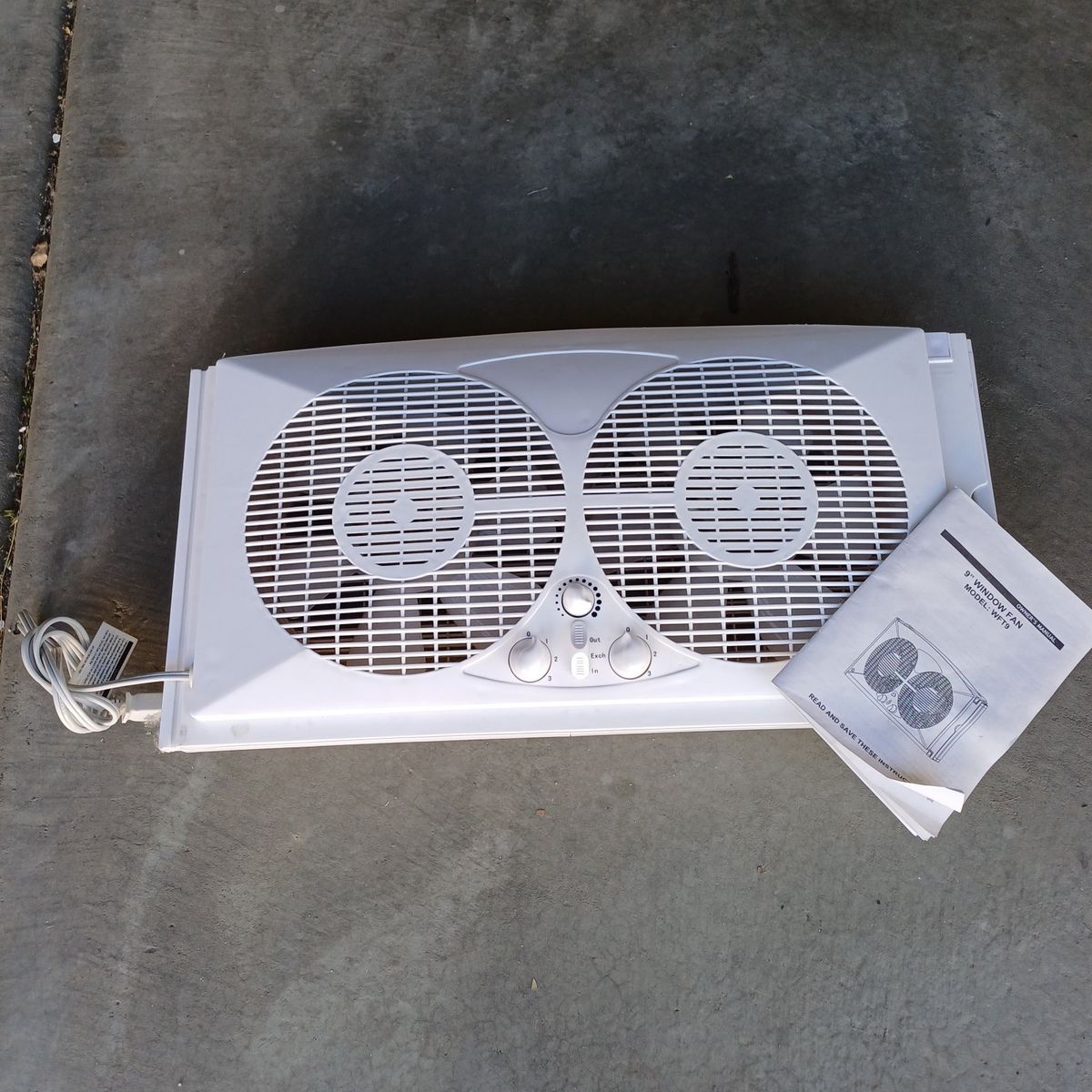 9-Inch Twin Window Fan Model WFT9 with Manual