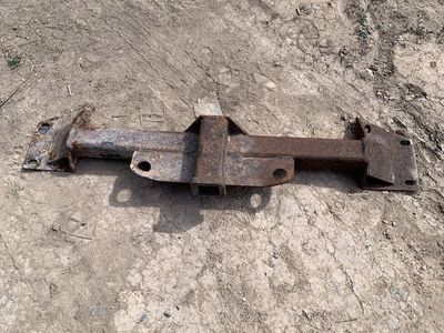 Trailer Hitch Receiver for Truck/SUV, 38 inches long