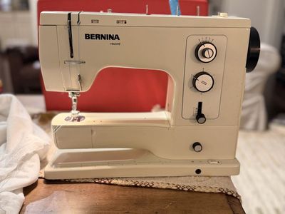 Bernina Record 830.