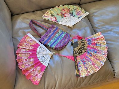 Purse + 3 Fans
