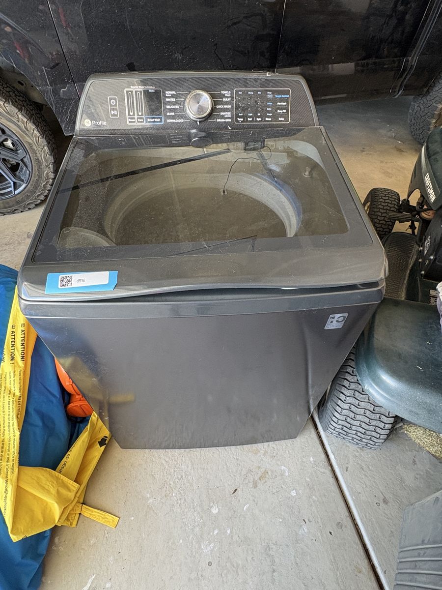 (FREE) GE Profile Top Load Washer 5.5 cu. ft. SmartDispense - Gray