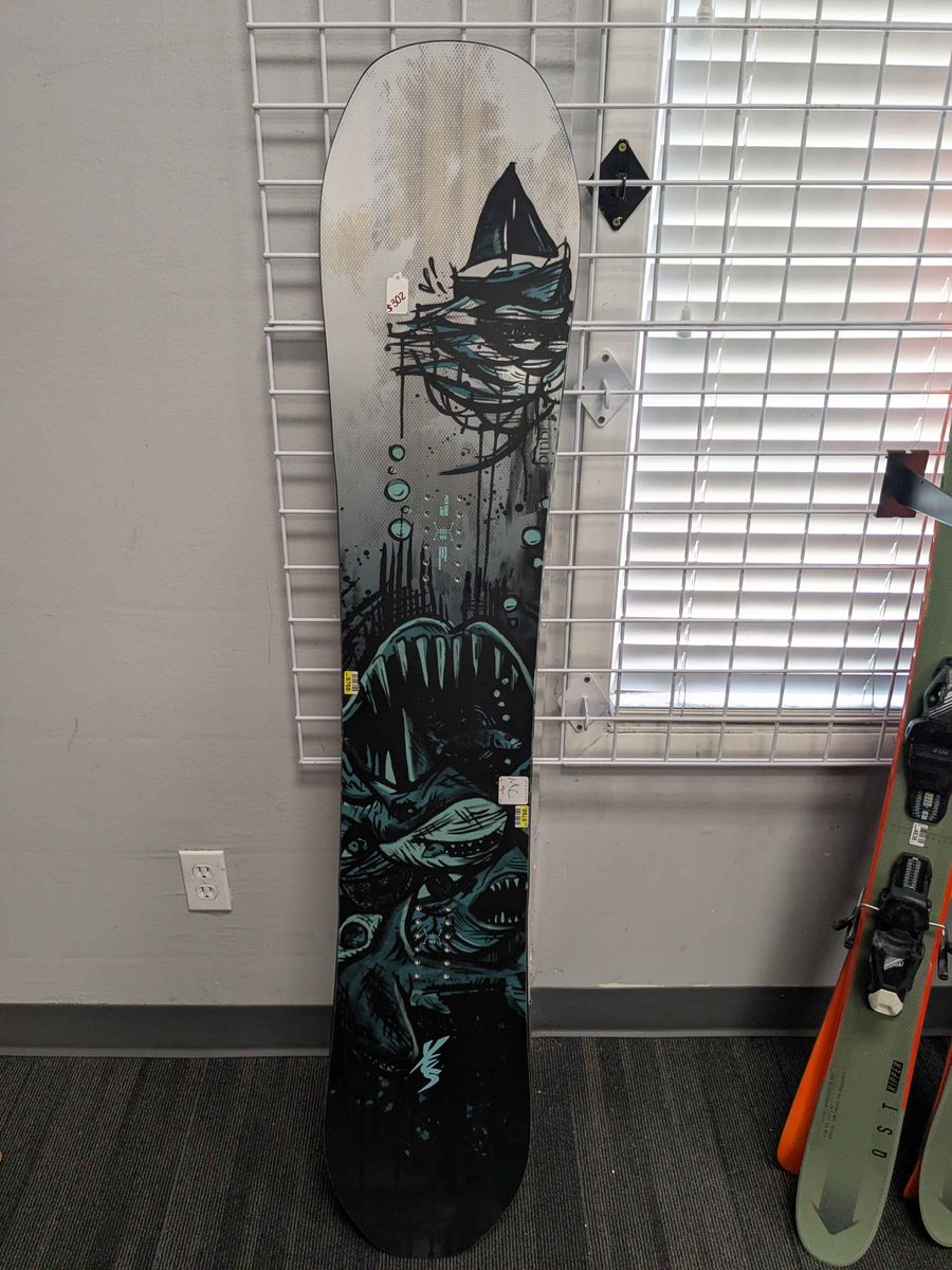 YES Pick Your Line 156cm Snowboard - Lightly Used 2026