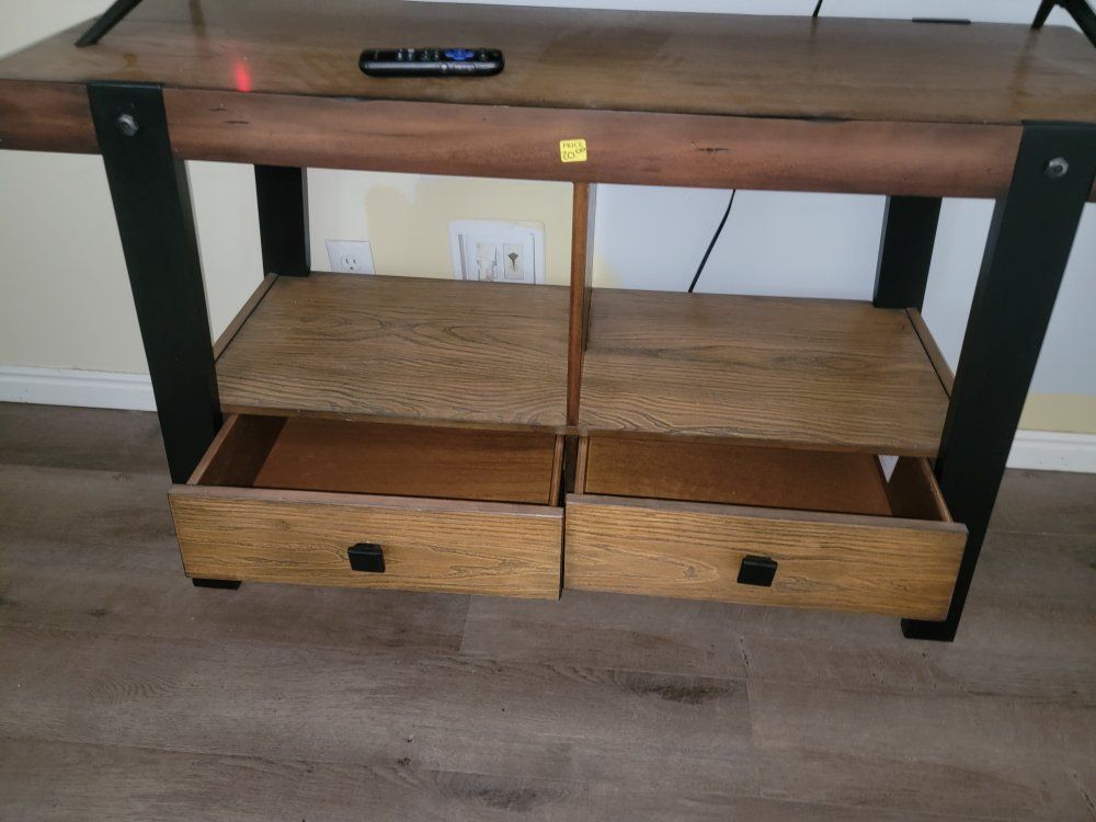 Main image 4