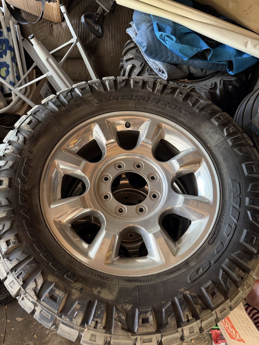 $1200 OBO 99+ Ford 8 lug 8 X 170 20” wheels with Nitto Ridge Grappler 35 X 12.50 X 20