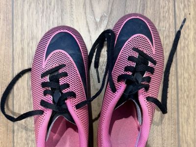 Girls Soccer Cleats Size 12c