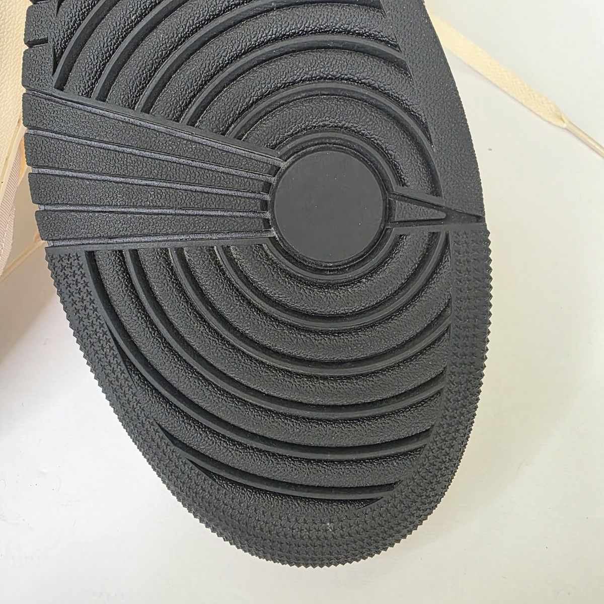 Main image 8