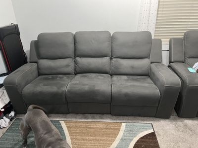 Nice 3 piece couch set