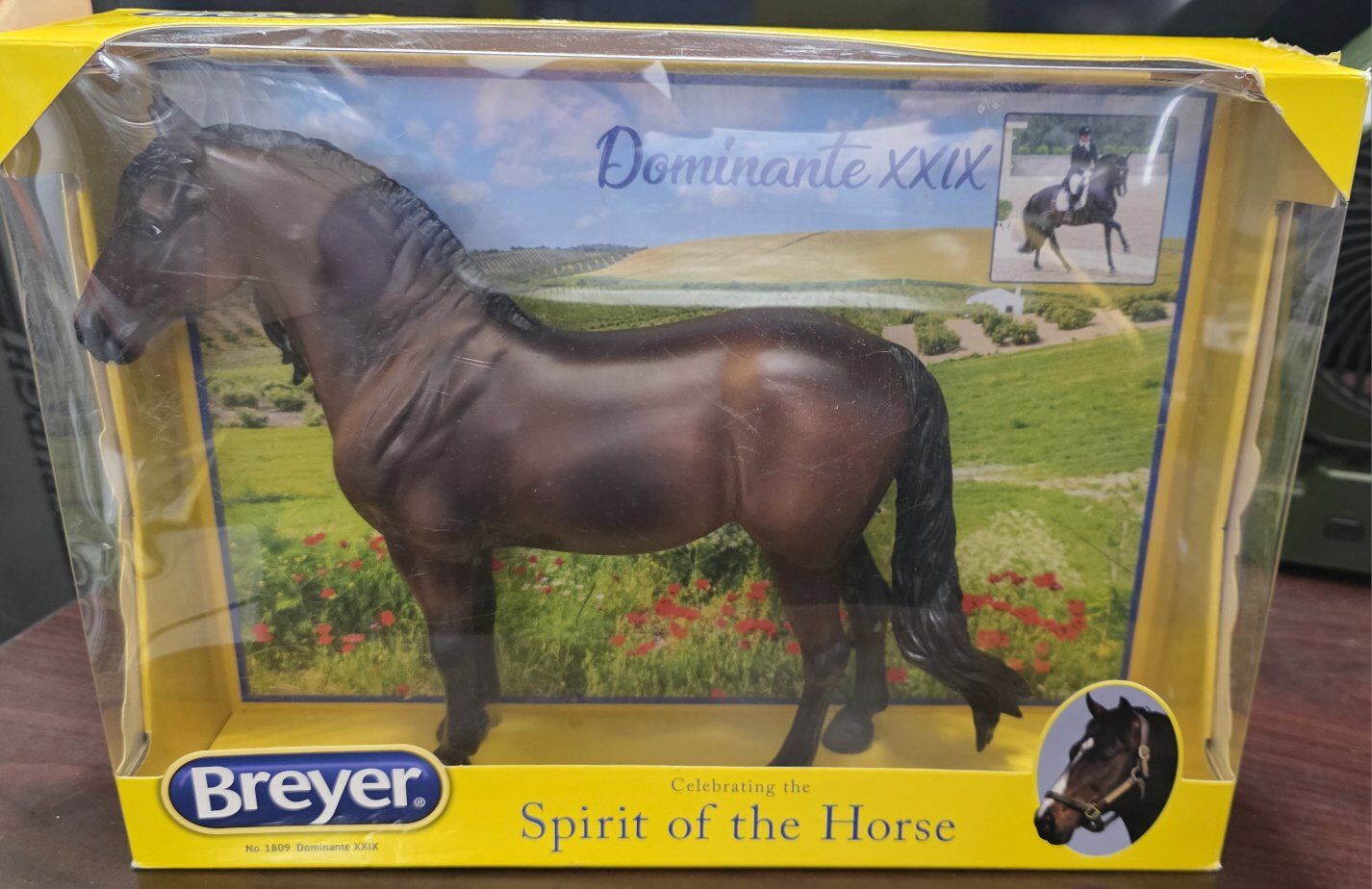Breyer Traditional Serie Dominante XXIX modelhorse