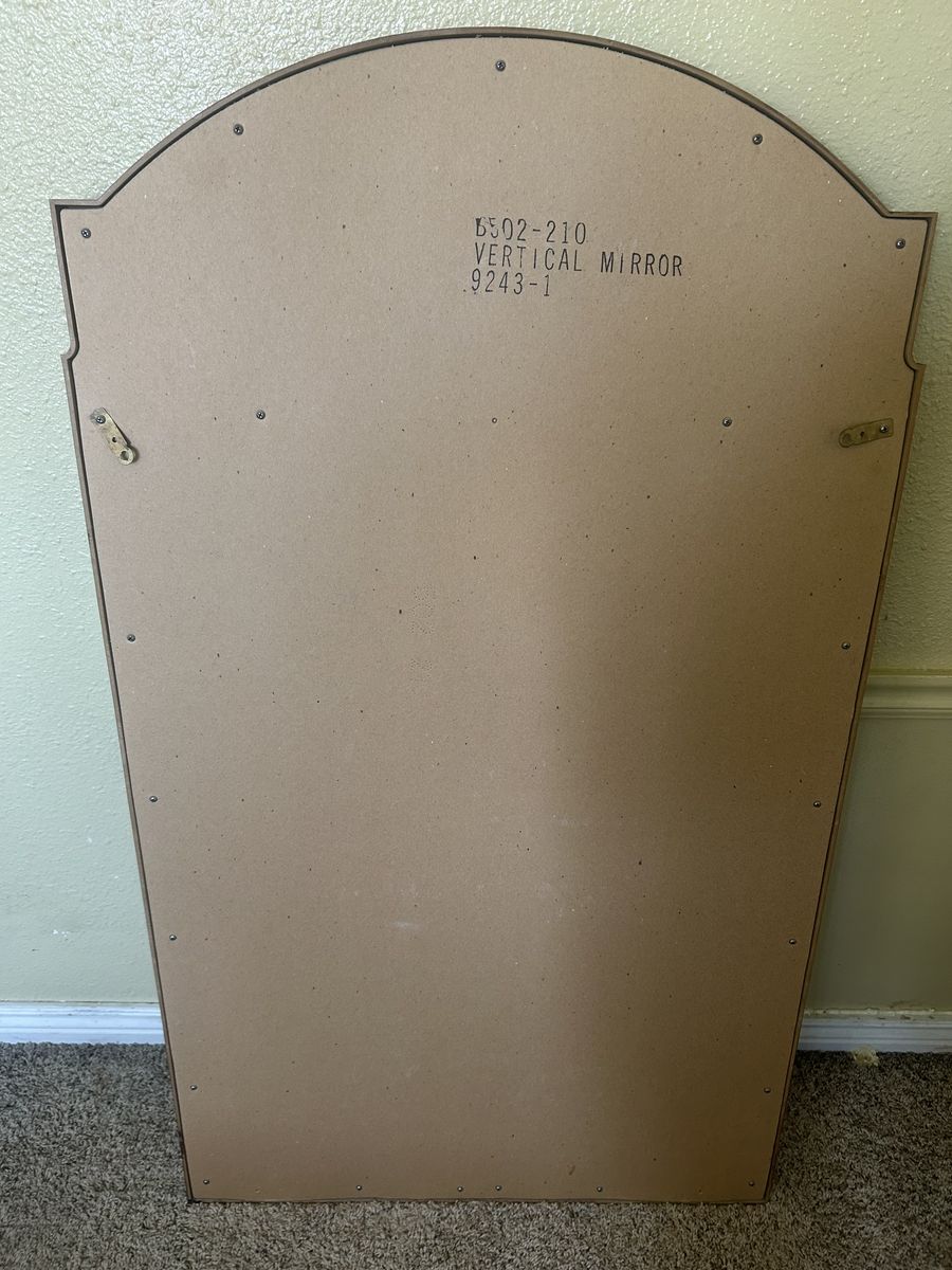 Main image 4