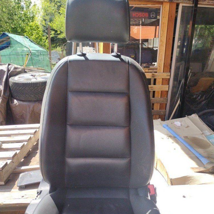 Audi A6 C6 seats