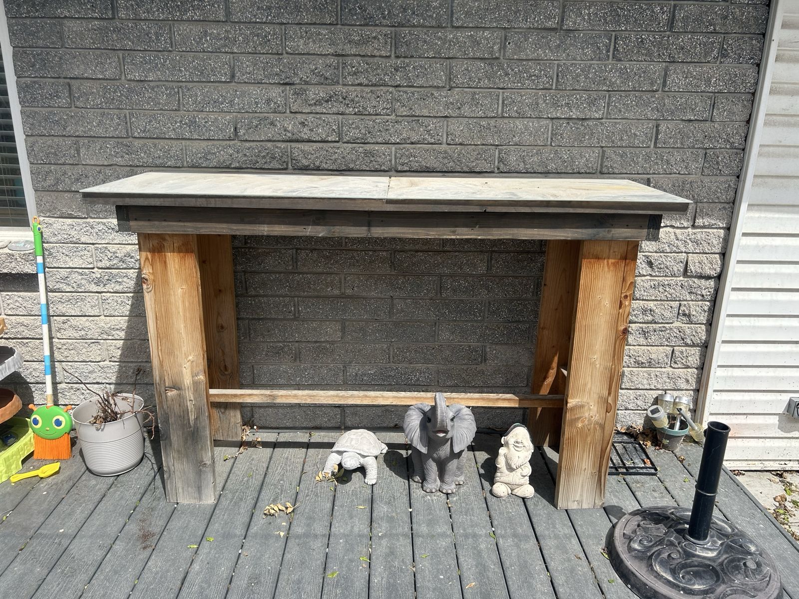 Bar height table