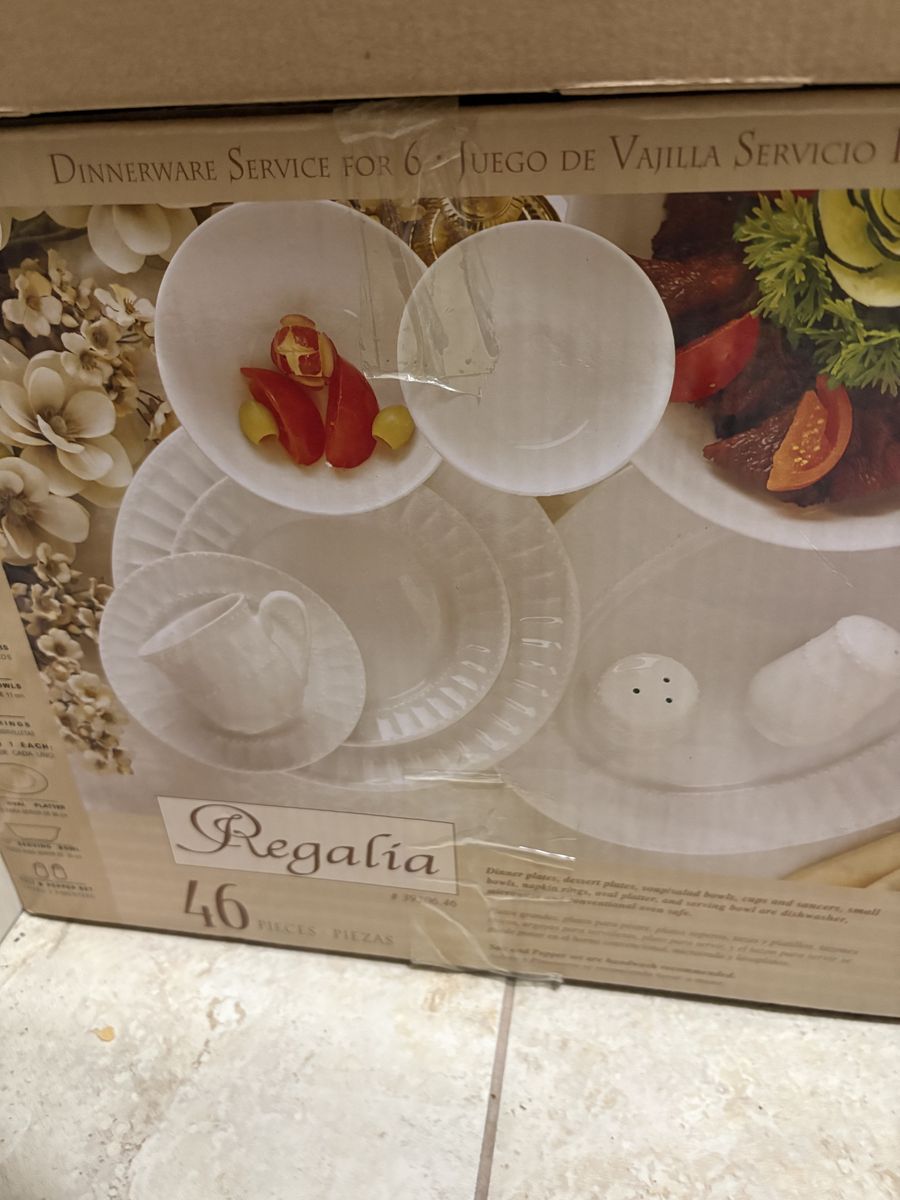 White Dish Set - box has never  been oened