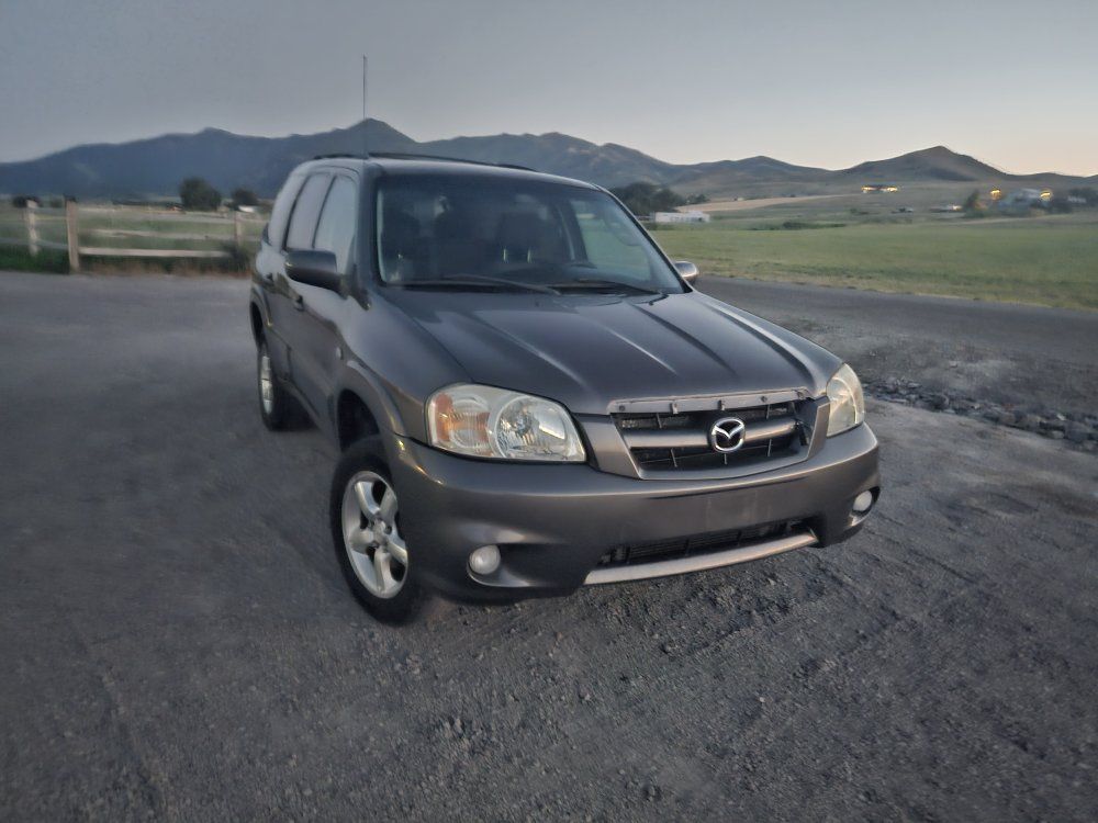 2005 Mazda Tribute 